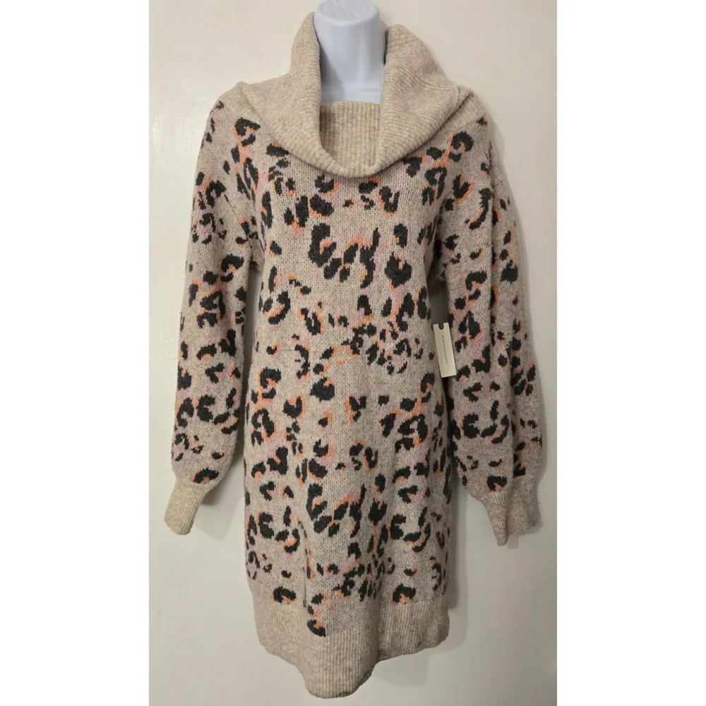 NWT Anthropologie Women's Leopard Print Sweater Size Medium - Picture 2 of 12